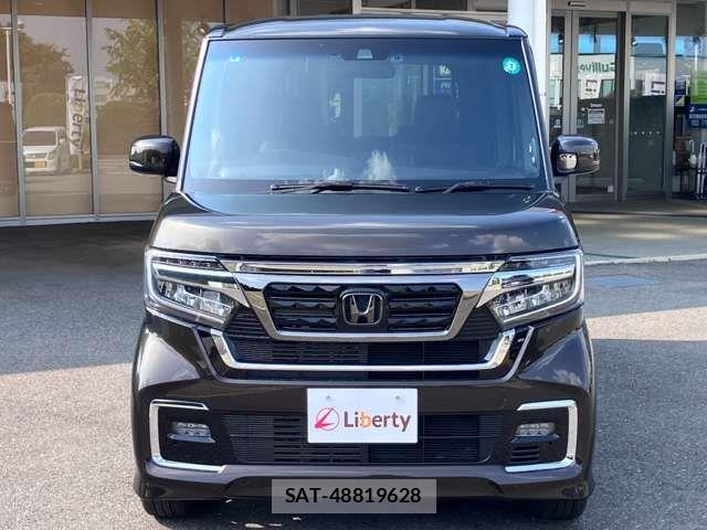 Honda N BOX CUSTOM 2021-08 8367574-12