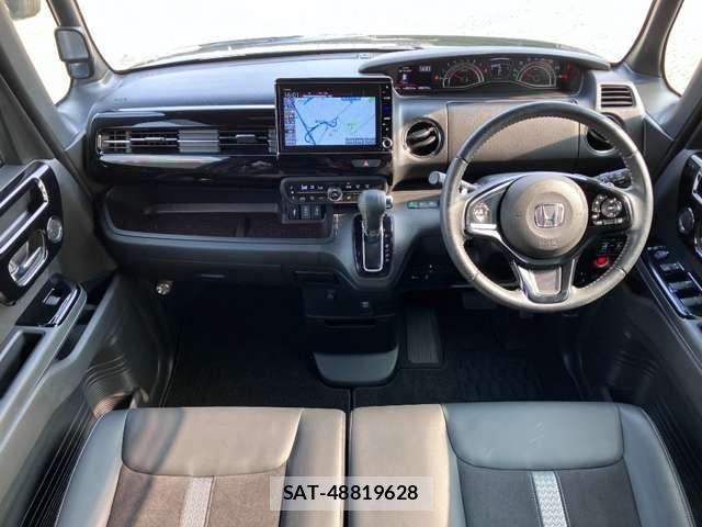 Honda N BOX CUSTOM 2021-08 8367574-1