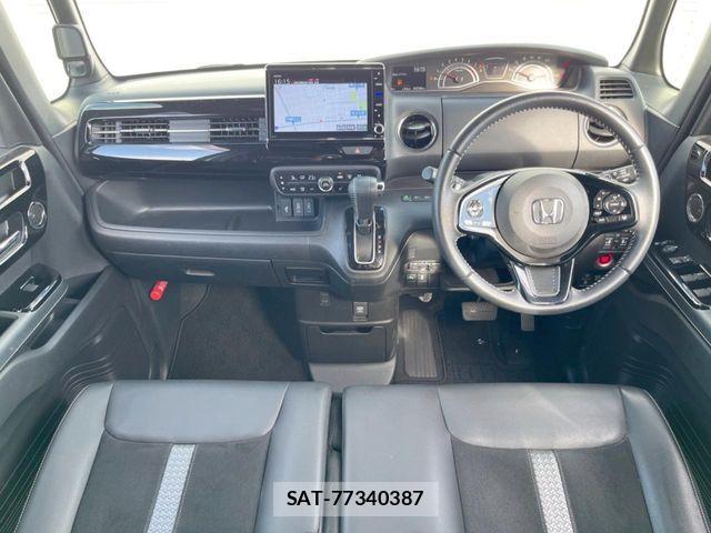 Honda N BOX CUSTOM 2021-10 8367552-1