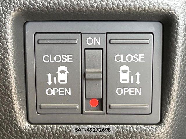 Honda N BOX CUSTOM 2022-05 8367523-5