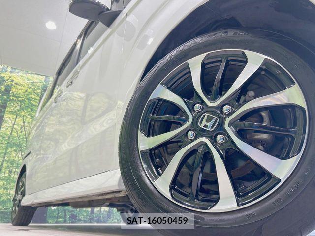 Honda N BOX CUSTOM 2019-03 8367599-12