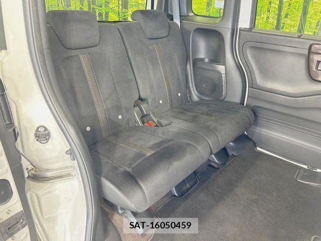 Honda N BOX CUSTOM 2019-03 8367599-8