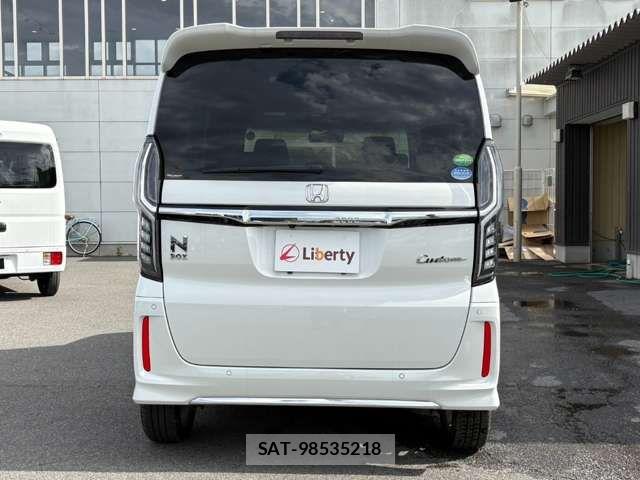 Honda N BOX CUSTOM 2021-05 8367549-10