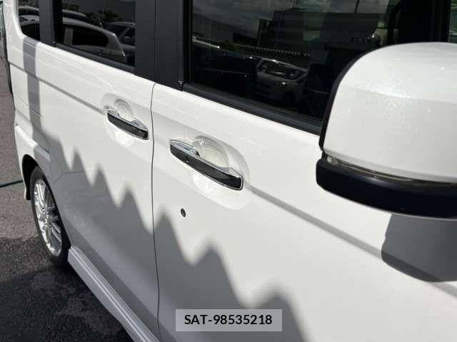 Honda N BOX CUSTOM 2021-05 8367549-8