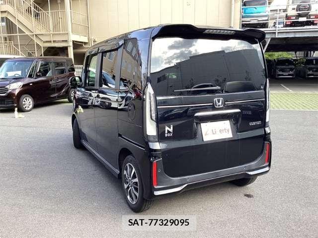 Honda N BOX CUSTOM 2024-02 8367518-16