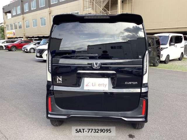 Honda N BOX CUSTOM 2024-02 8367518-18