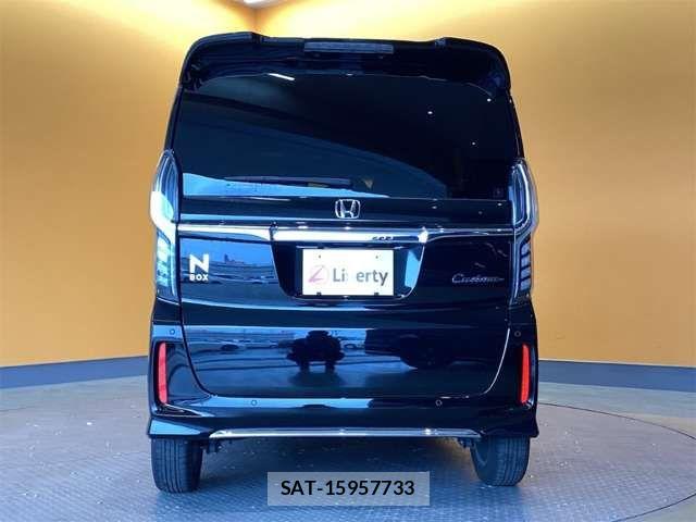 Honda N BOX CUSTOM 2023-02 8367563-12