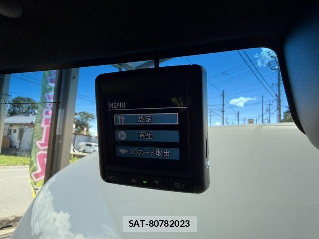 Honda N BOX CUSTOM 2021-11 8367591-10