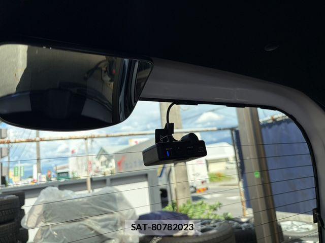 Honda N BOX CUSTOM 2021-11 8367591-11