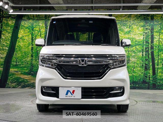 Honda N BOX CUSTOM 2018-02 8367634-13