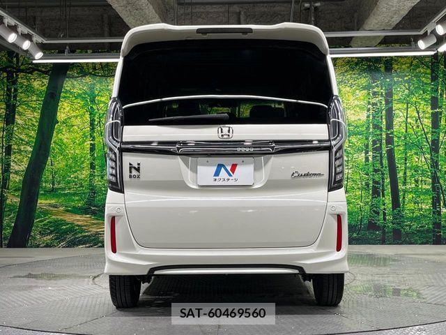 Honda N BOX CUSTOM 2018-02 8367634-14