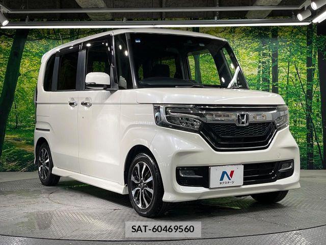 Honda N BOX CUSTOM 2018-02 8367634-15