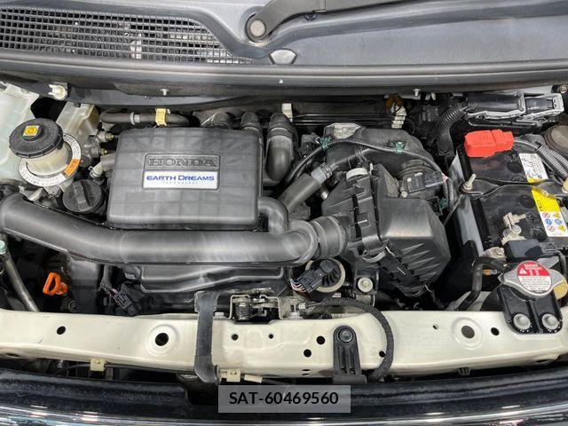 Honda N BOX CUSTOM 2018-02 8367634-17