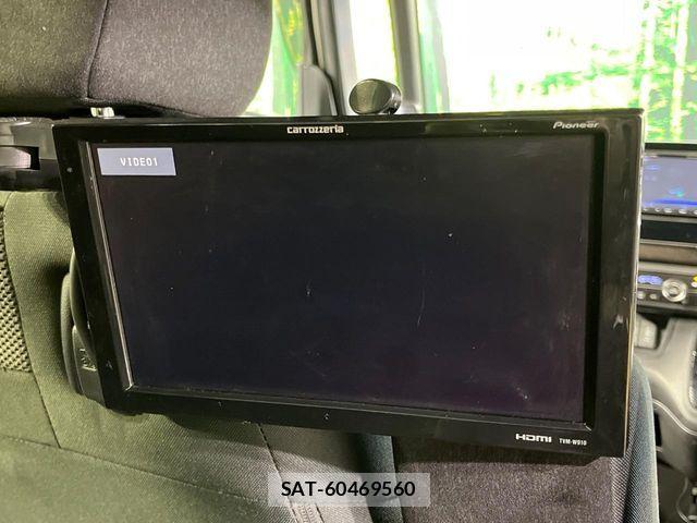 Honda N BOX CUSTOM 2018-02 8367634-4