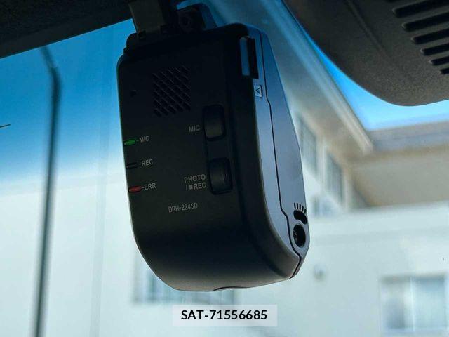 Honda N BOX CUSTOM 2023-01 8367532-17