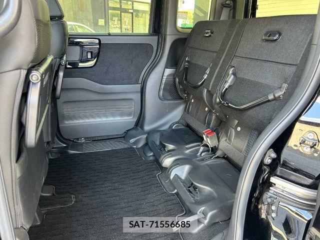 Honda N BOX CUSTOM 2023-01 8367532-23