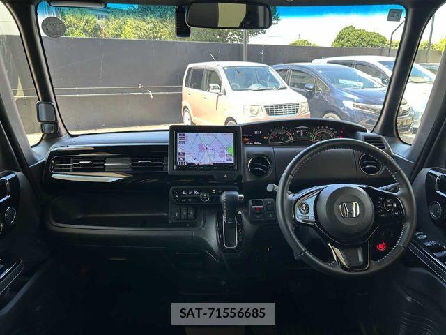 Honda N BOX CUSTOM 2023-01 8367532-2