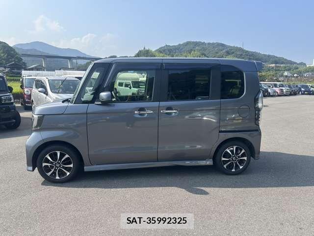 Honda N BOX CUSTOM 2018-05 8367642-1