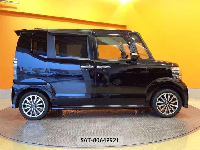 Honda N BOX CUSTOM 2017-07 8367629-10