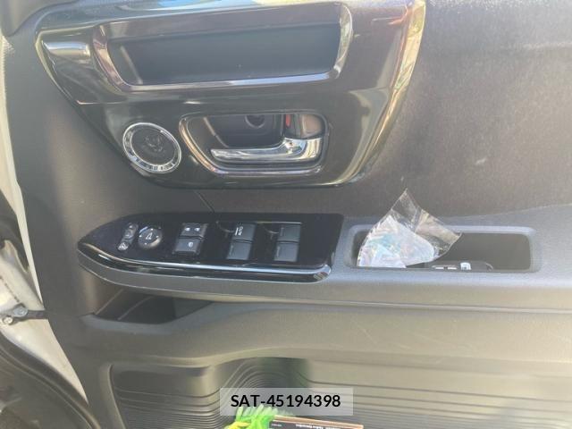Honda N BOX CUSTOM 2017-12 8367651-9