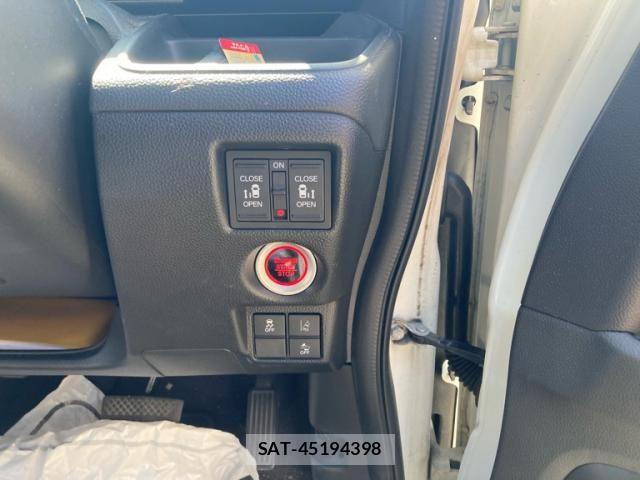 Honda N BOX CUSTOM 2017-12 8367651-10