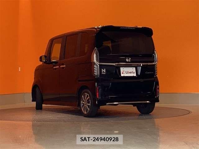 Honda N BOX CUSTOM 2022-02 8367575-10