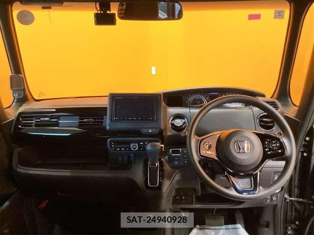 Honda N BOX CUSTOM 2022-02 8367575-1