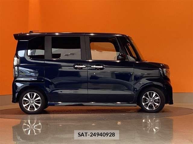 Honda N BOX CUSTOM 2022-02 8367575-7