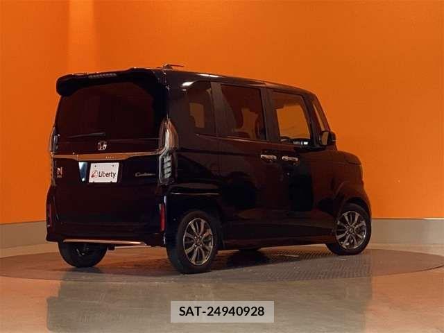Honda N BOX CUSTOM 2022-02 8367575-8