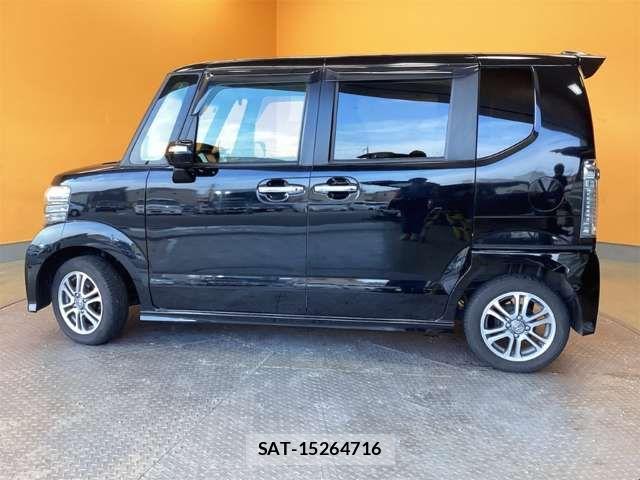 Honda N BOX CUSTOM 2017-04 8367623-11