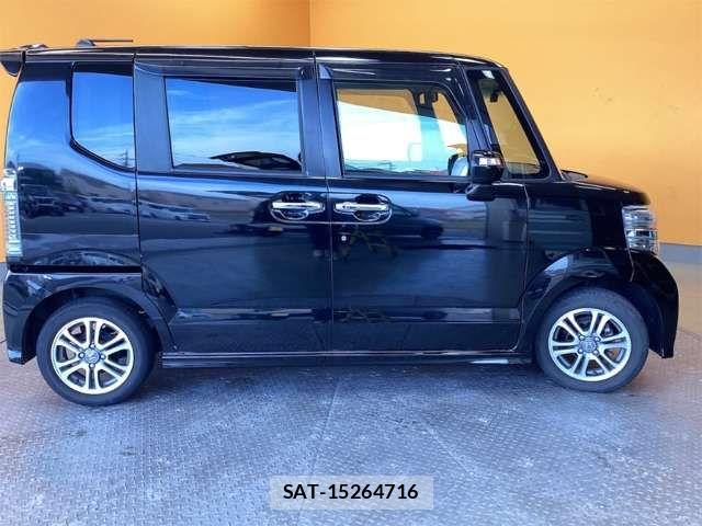 Honda N BOX CUSTOM 2017-04 8367623-15