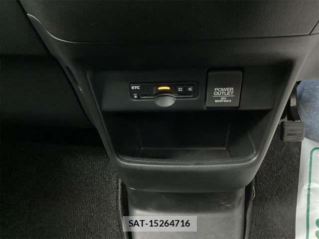Honda N BOX CUSTOM 2017-04 8367623-6