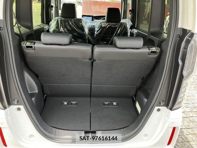 Honda N BOX CUSTOM 2023-01 8367503-23