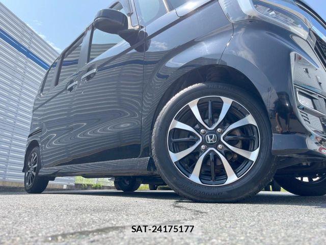 Honda N BOX CUSTOM 2018-01 8367636-12