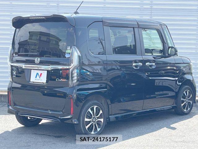 Honda N BOX CUSTOM 2018-01 8367636-16