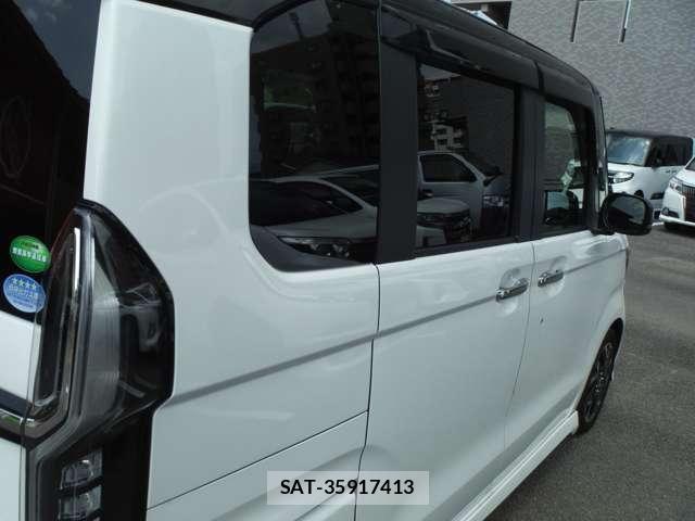 Honda N BOX CUSTOM 2018-06 8367622-11