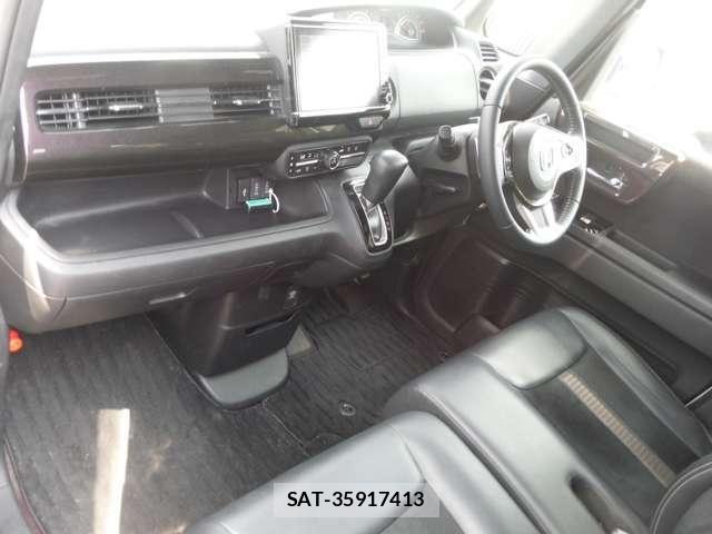 Honda N BOX CUSTOM 2018-06 8367622-12