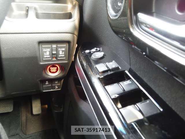 Honda N BOX CUSTOM 2018-06 8367622-26