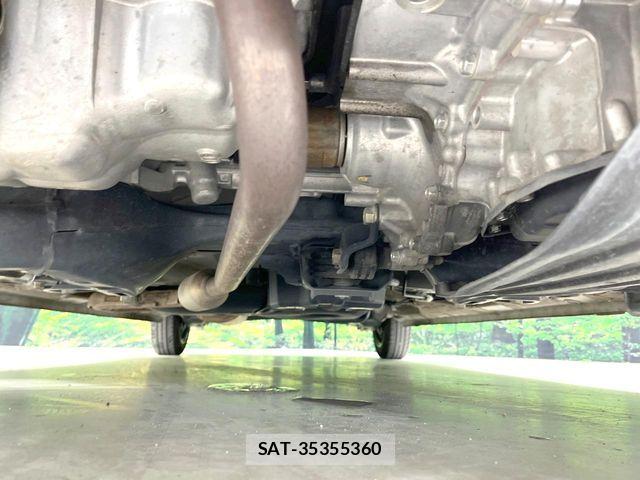 Honda N BOX CUSTOM 2023-11 8367525-18