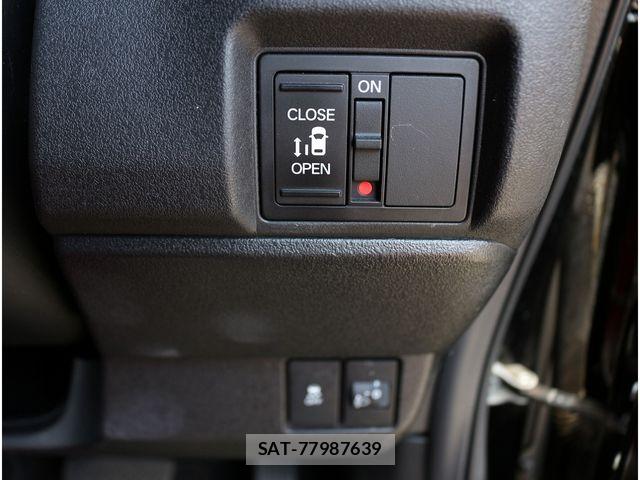 Honda N BOX CUSTOM 2023-10 8367534-14