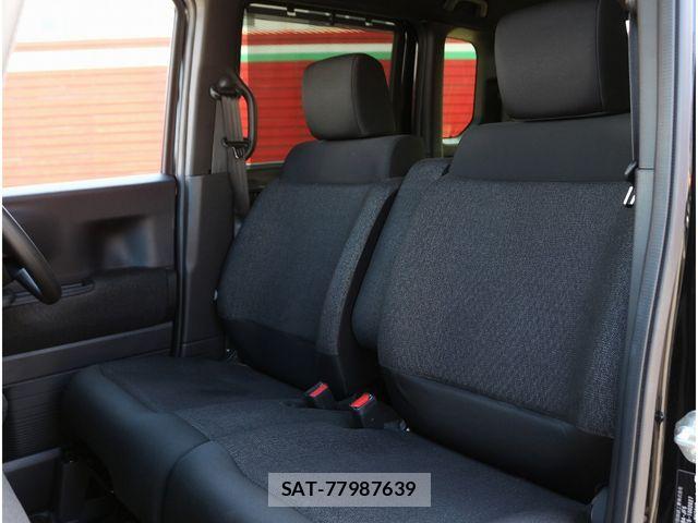 Honda N BOX CUSTOM 2023-10 8367534-17