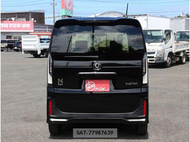 Honda N BOX CUSTOM 2023-10 8367534-27