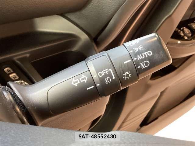 Honda N BOX CUSTOM 2018-05 8367601-9