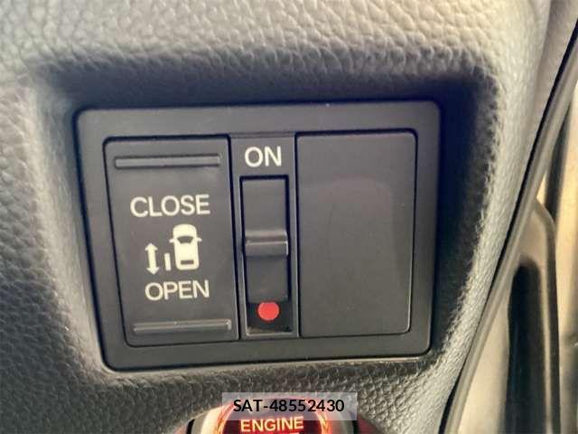 Honda N BOX CUSTOM 2018-05 8367601-11