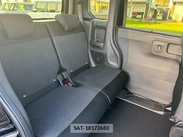 Honda N BOX CUSTOM 2025-08 8367512-12