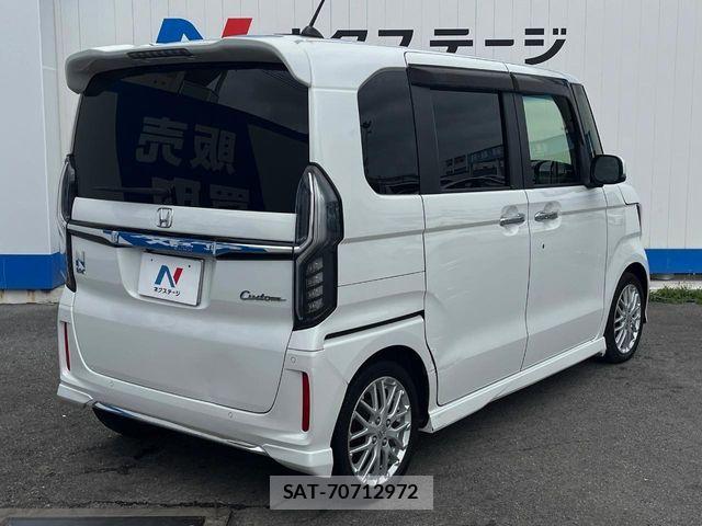 Honda N BOX CUSTOM 2021-12 8367521-17