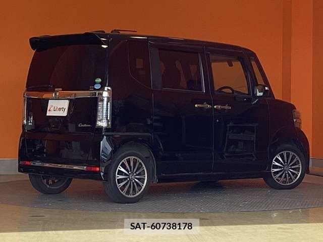 Honda N BOX CUSTOM 2017-07 8367618-11