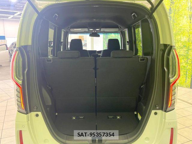 Honda N BOX CUSTOM 2022-11 8367537-9