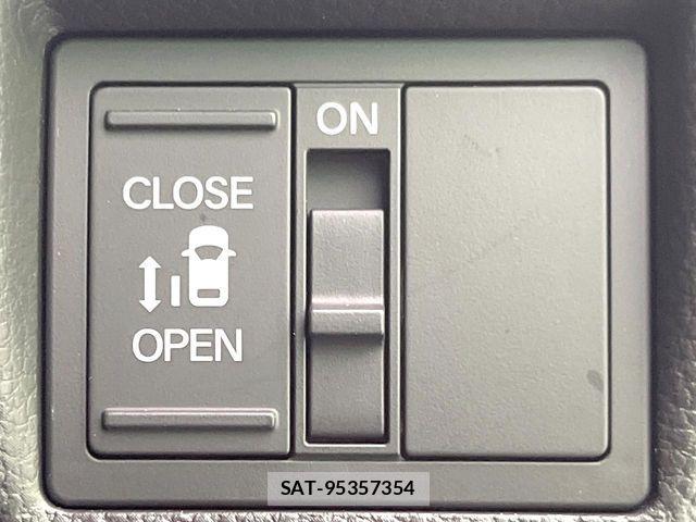 Honda N BOX CUSTOM 2022-11 8367537-5