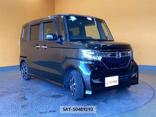 Honda N BOX CUSTOM 2020-05 8367577-12
